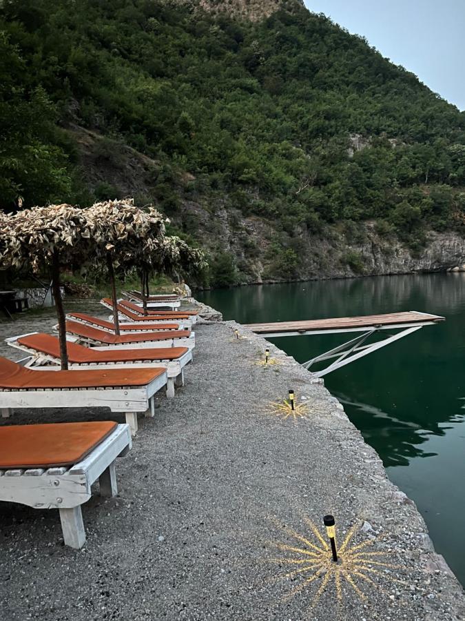 Neomalsore Agrotourism, Komani Lake Hotel Exterior photo